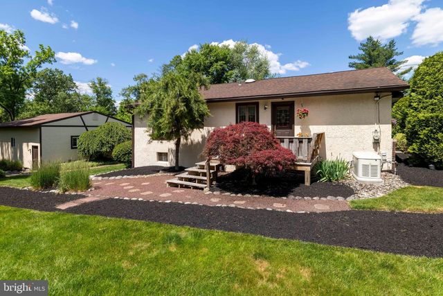 1790 TWINING RD, Willow Grove, PA 19090