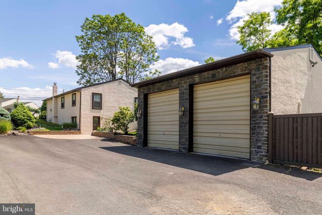 1790 TWINING RD, Willow Grove, PA 19090