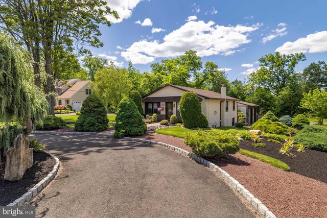1790 TWINING RD, Willow Grove, PA 19090