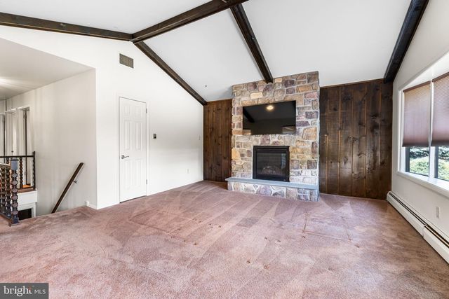 1790 TWINING RD, Willow Grove, PA 19090