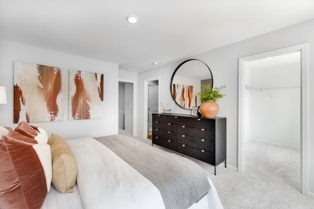 413 Red Oak Circle, Volo, IL 60020