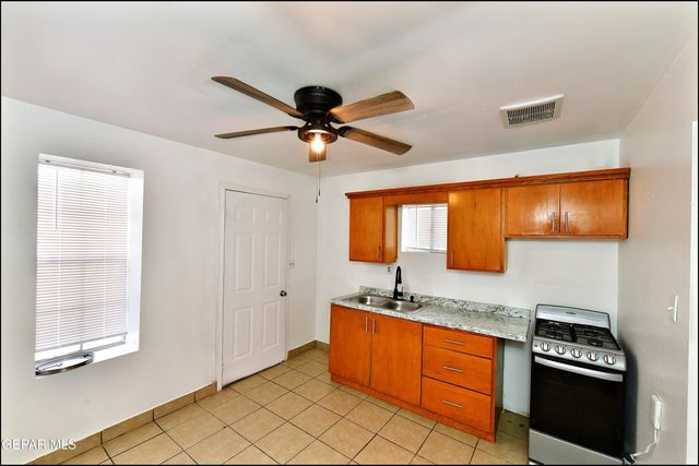 1908 Olive Avenue B, El Paso, TX 79901