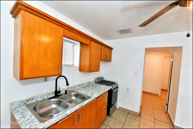1908 Olive Avenue B, El Paso, TX 79901