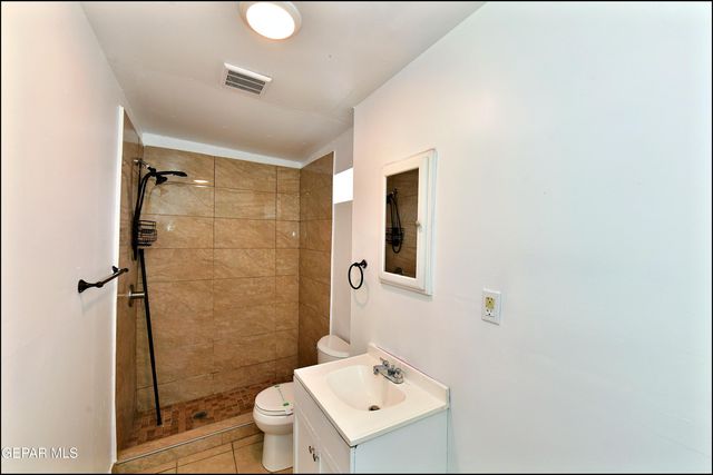 1908 Olive Avenue B, El Paso, TX 79901