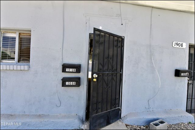 1908 Olive Avenue B, El Paso, TX 79901