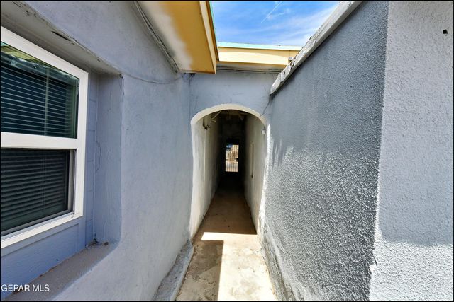 1908 Olive Avenue B, El Paso, TX 79901