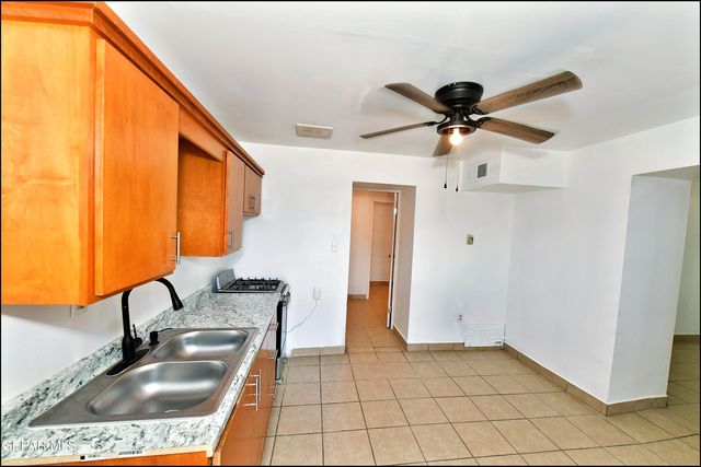 1908 Olive Avenue B, El Paso, TX 79901