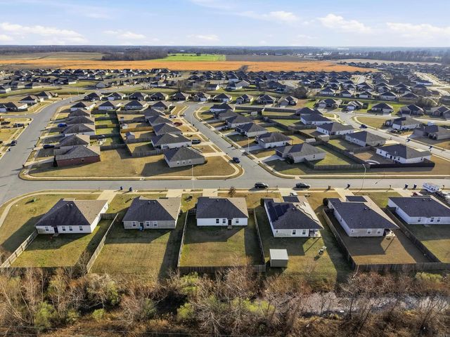 1801 Yarrow Dr Drive, North Little Rock, AR 72117