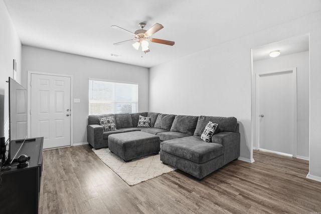 1801 Yarrow Dr Drive, North Little Rock, AR 72117