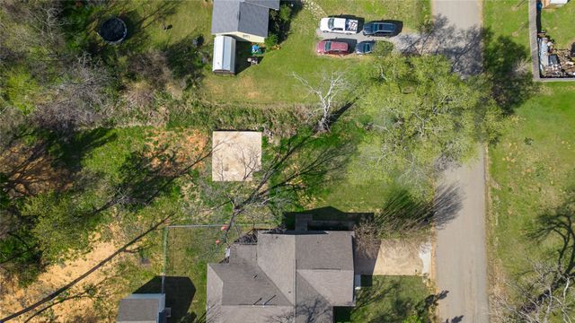 2721 Barret Street, Denison, TX 75020