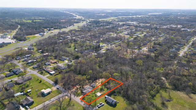2721 Barret Street, Denison, TX 75020