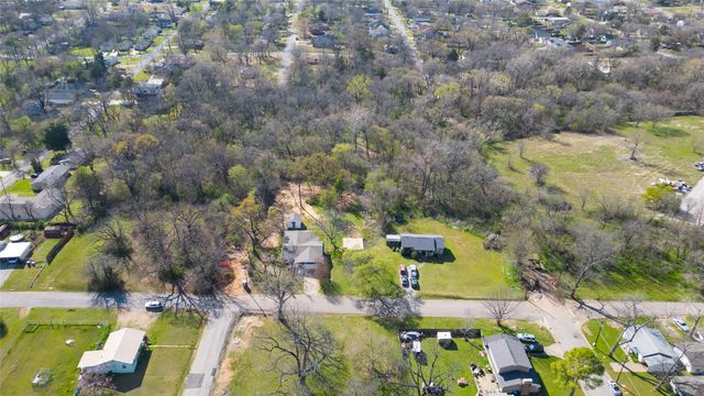 2721 Barret Street, Denison, TX 75020