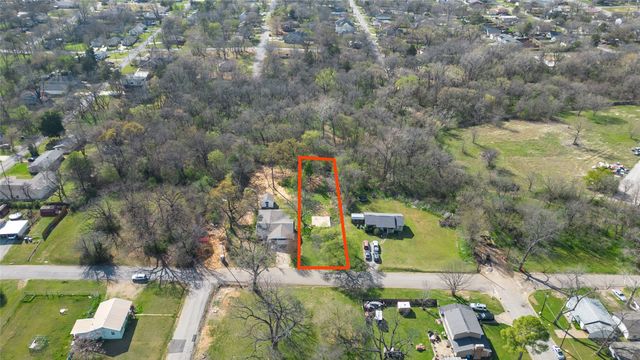 2721 Barret Street, Denison, TX 75020