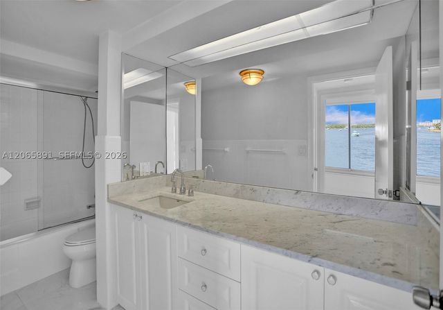 286 Bal Bay Dr 2B, Bal Harbour, FL 33154
