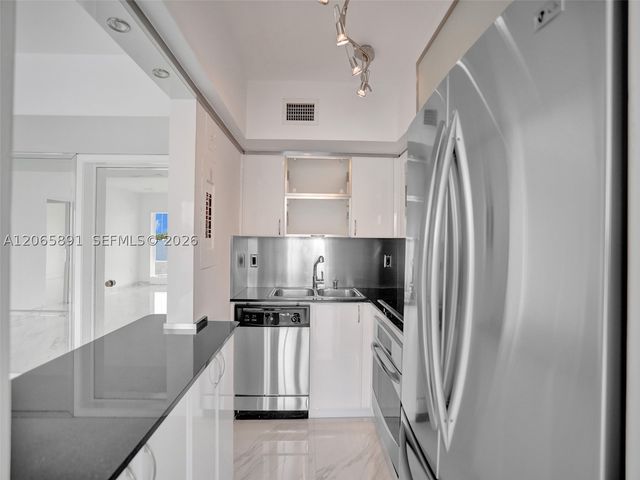 286 Bal Bay Dr 2B, Bal Harbour, FL 33154