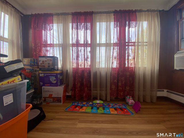 39 Pierce Street, Fairfield, CT 06825