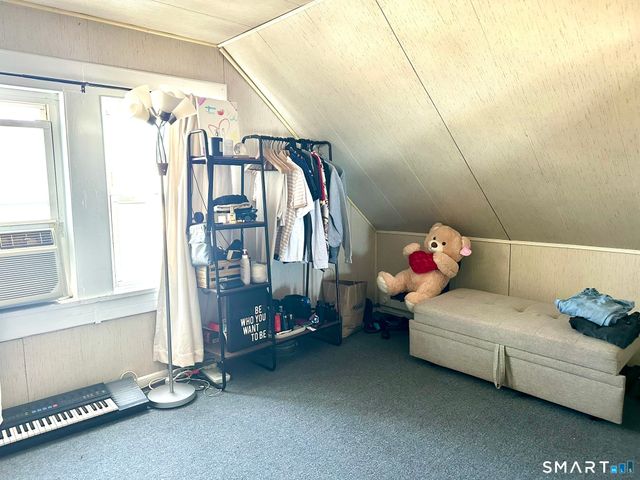 39 Pierce Street, Fairfield, CT 06825