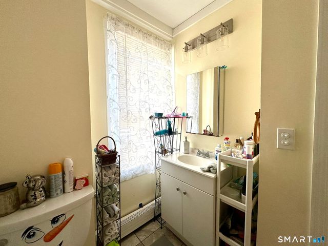 39 Pierce Street, Fairfield, CT 06825