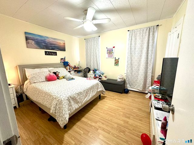 39 Pierce Street, Fairfield, CT 06825