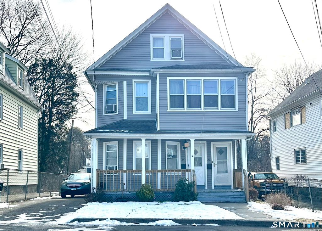 39 Pierce Street, Fairfield, CT 06825