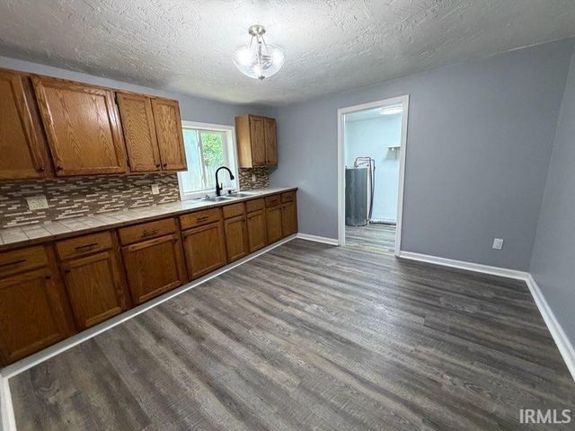 2703 Spring Street, New Castle, IN 47362