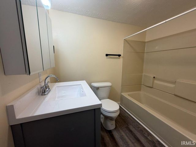 2703 Spring Street, New Castle, IN 47362