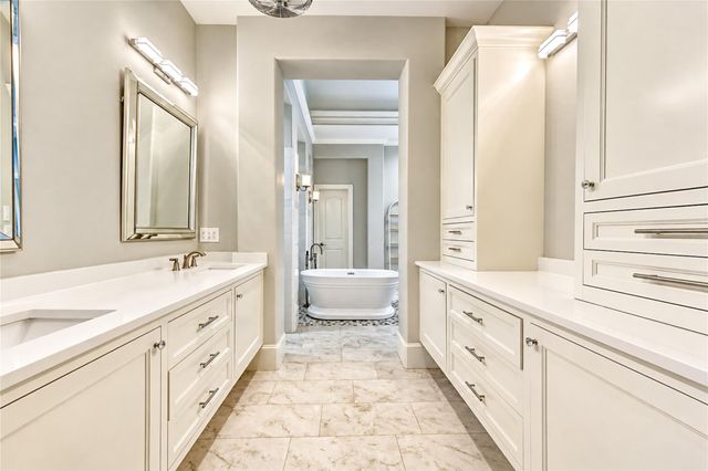 1510 Victoria Way, Friendswood, TX 77546