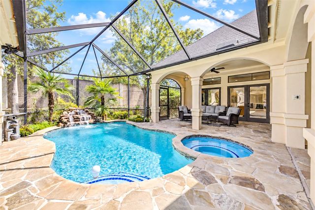 1510 Victoria Way, Friendswood, TX 77546