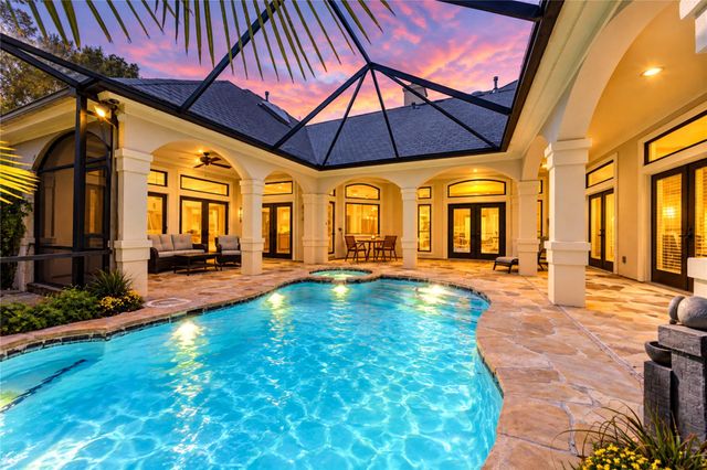 1510 Victoria Way, Friendswood, TX 77546