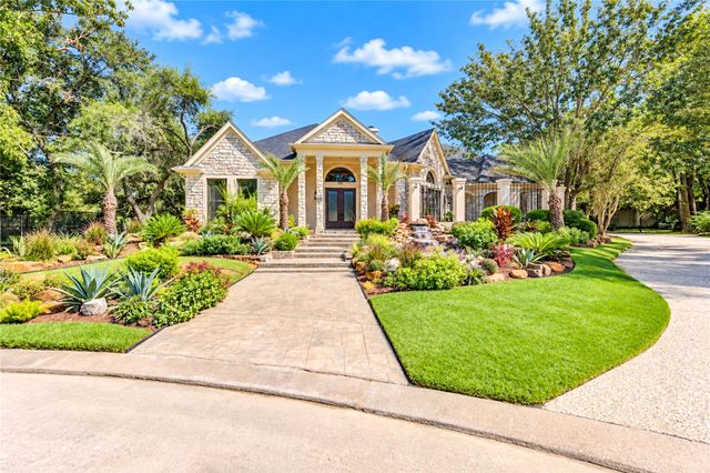 1510 Victoria Way, Friendswood, TX 77546