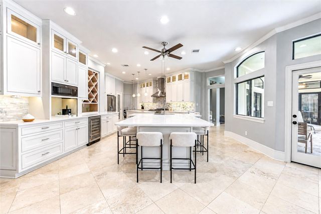 1510 Victoria Way, Friendswood, TX 77546
