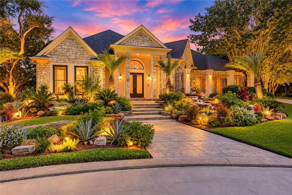 1510 Victoria Way, Friendswood, TX 77546