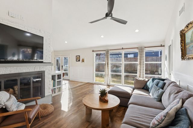 1723 Anglers Plaza, Grapevine, TX 76051