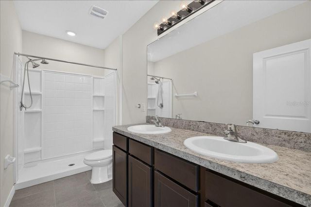 8655 FALLING BLUE PLACE, Riverview, FL 33578