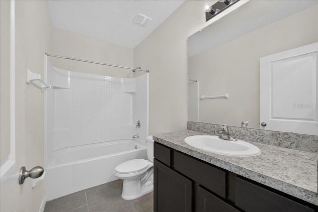 8655 FALLING BLUE PLACE, Riverview, FL 33578