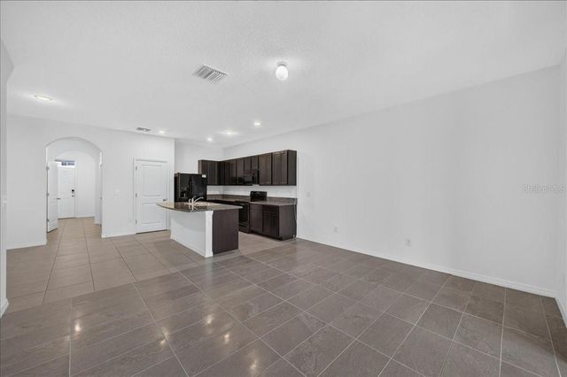 8655 FALLING BLUE PLACE, Riverview, FL 33578
