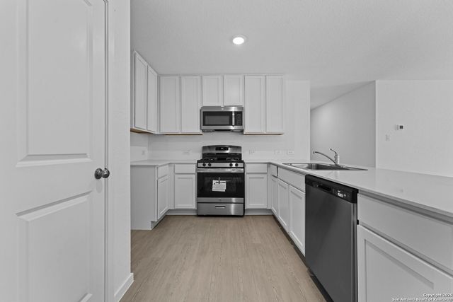 7622 Bohemian Grove, San Antonio, TX 78227