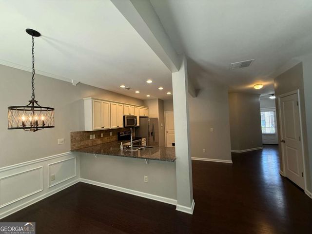 302 Highland Pointe Circle E, Dawsonville, GA 30534