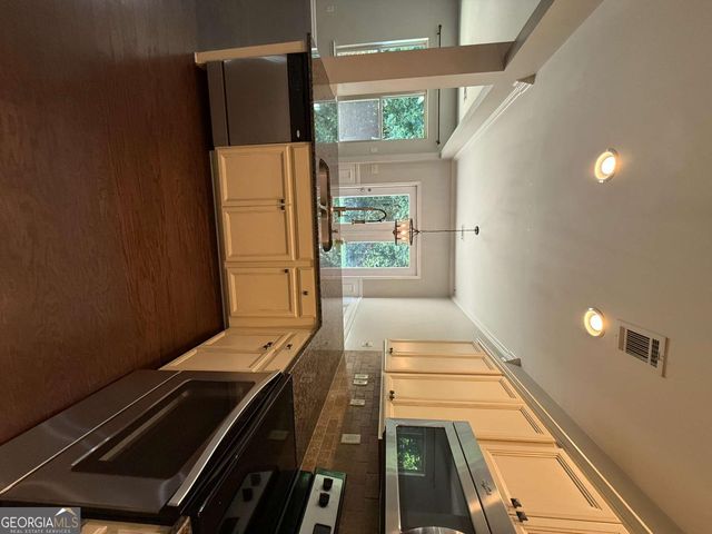 302 Highland Pointe Circle E, Dawsonville, GA 30534