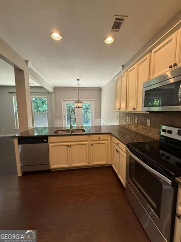 302 Highland Pointe Circle E, Dawsonville, GA 30534