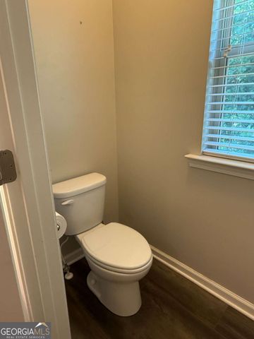 302 Highland Pointe Circle E, Dawsonville, GA 30534