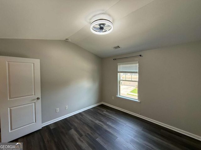 302 Highland Pointe Circle E, Dawsonville, GA 30534