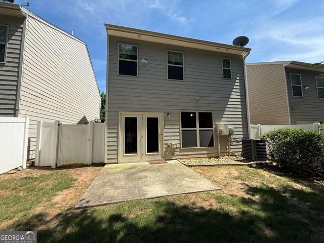 302 Highland Pointe Circle E, Dawsonville, GA 30534