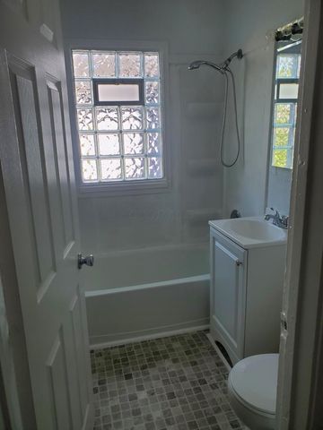 2654 Howey Road, Columbus, OH 43211