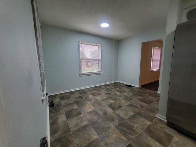 2654 Howey Road, Columbus, OH 43211