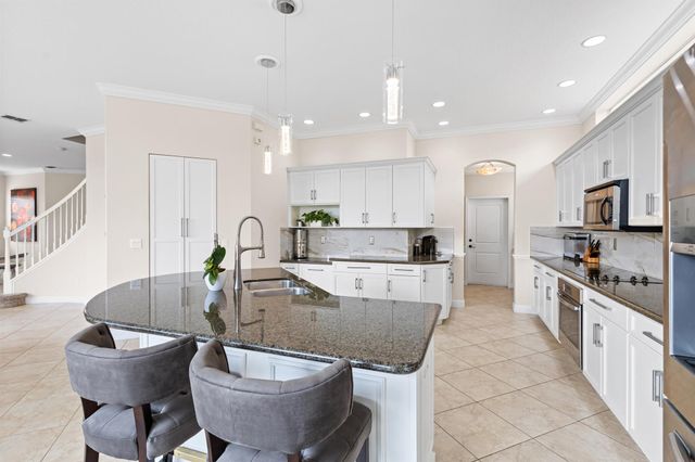 11471 SW Hillcrest Circle, Port St Lucie, FL 34987