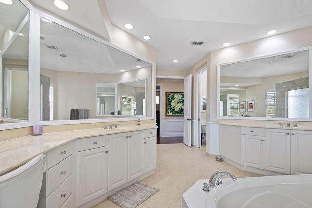 11471 SW Hillcrest Circle, Port St Lucie, FL 34987