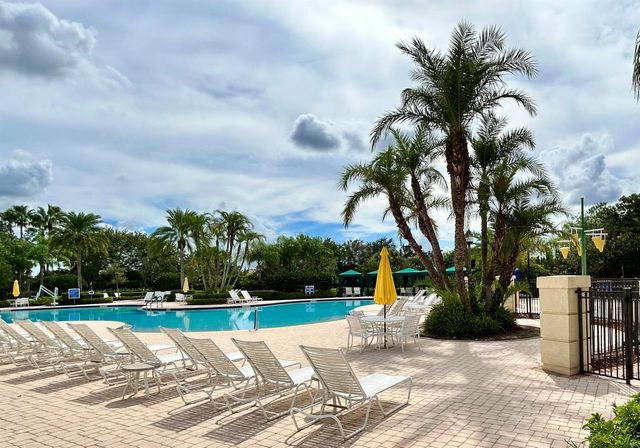 11471 SW Hillcrest Circle, Port St Lucie, FL 34987