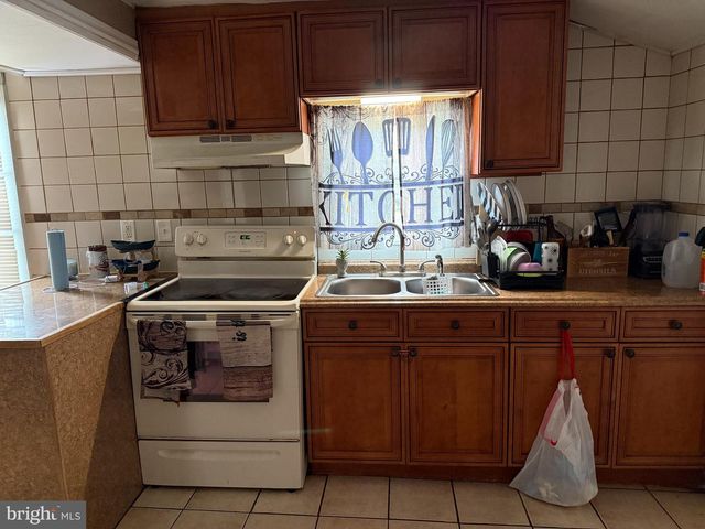 113 E PACIFIC AVE, Minotola, NJ 08341