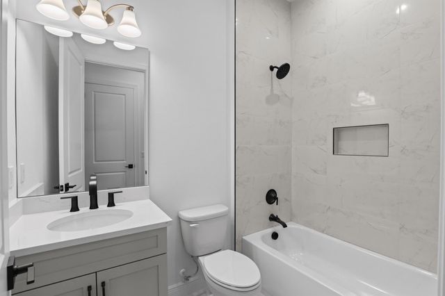 419 SE VIA SANGRO, Port St Lucie, FL 34952